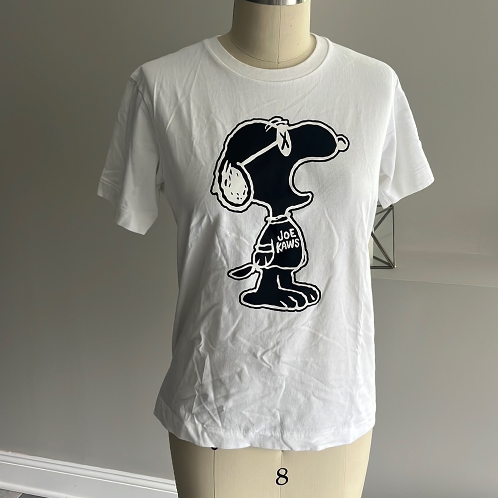 UNIQLO KAWS PEANUTS T-SHIRT